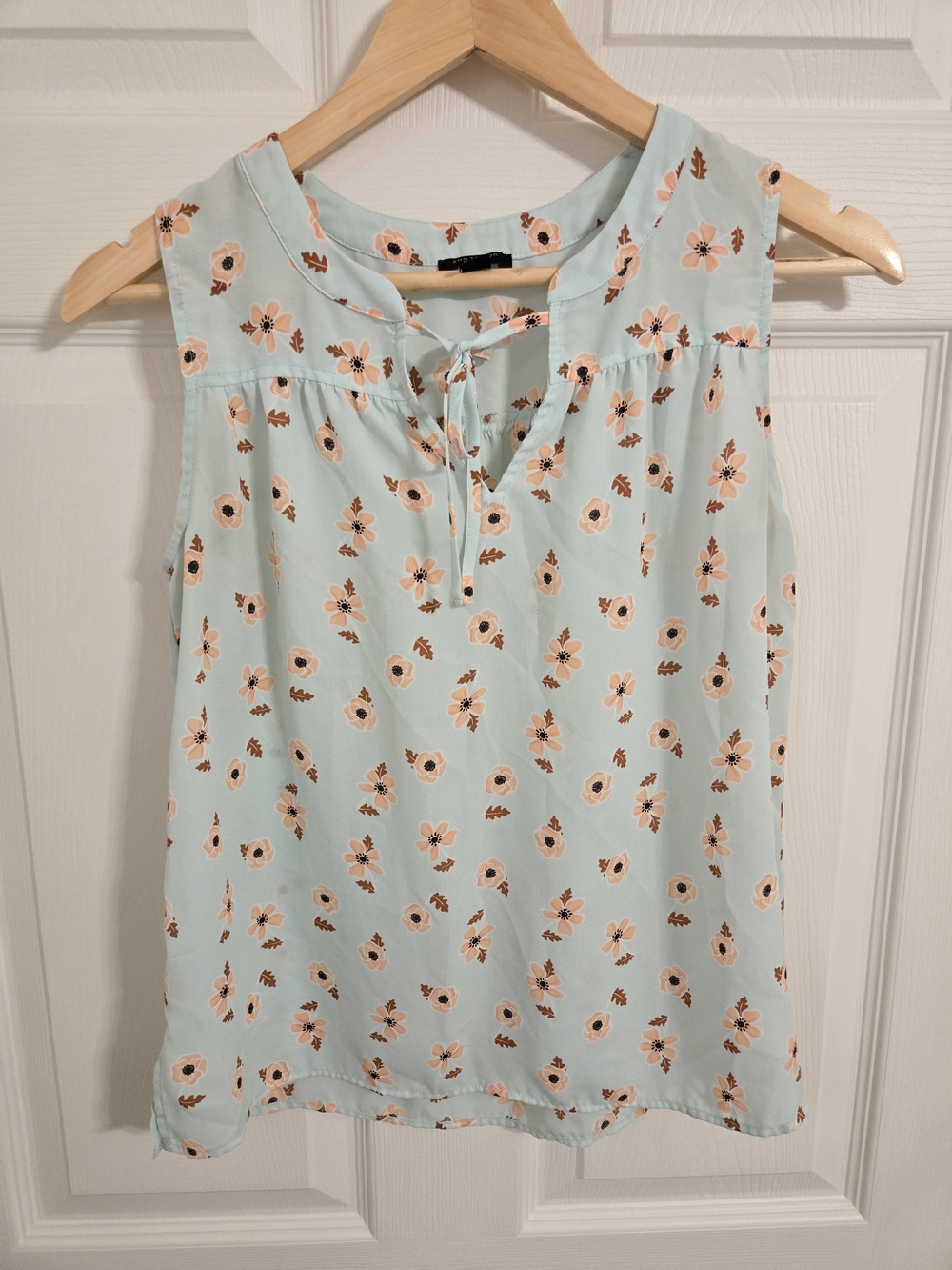 Ann Taylor Sleeveless Tie-Neck Floral Blouse in Light Blue Size XS Petite